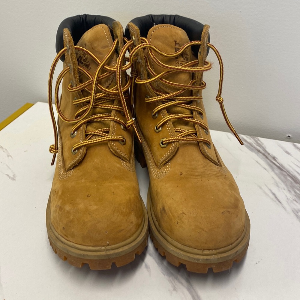 7.5 women’s timberland boot